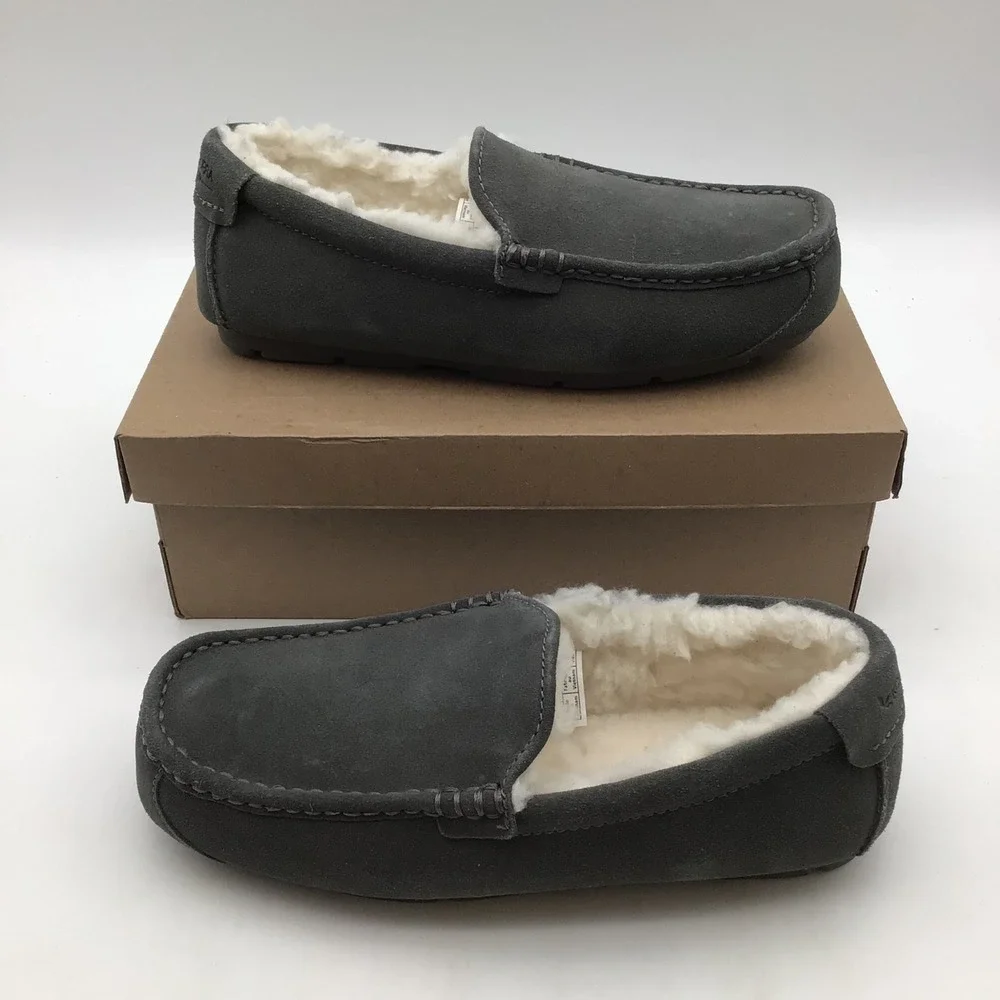 Koolaburra by UGG Mens‎ Dark Gray Suede Tipton Moccasin Slippers Size 8 NEW